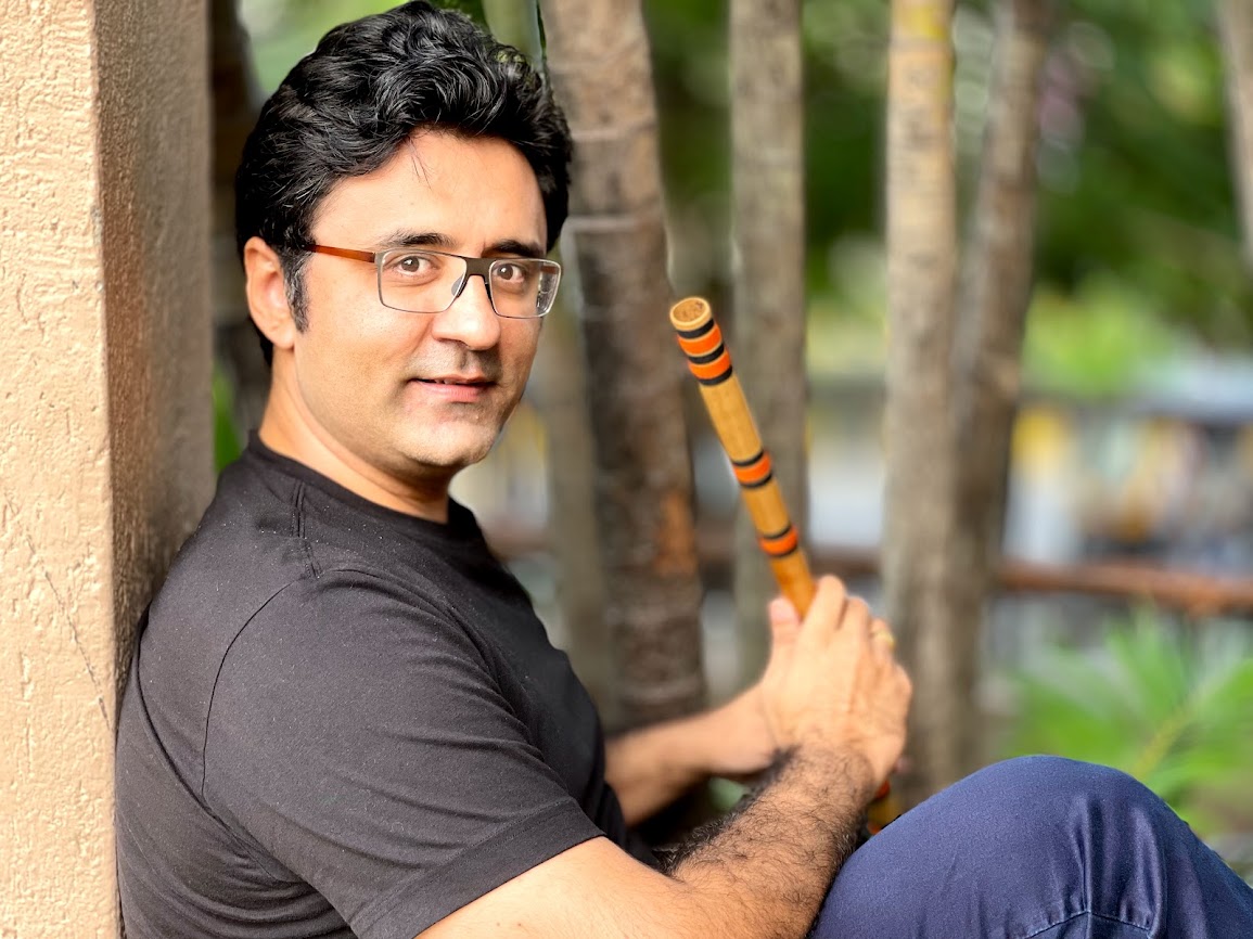 Harsh Dave playing the bansuri